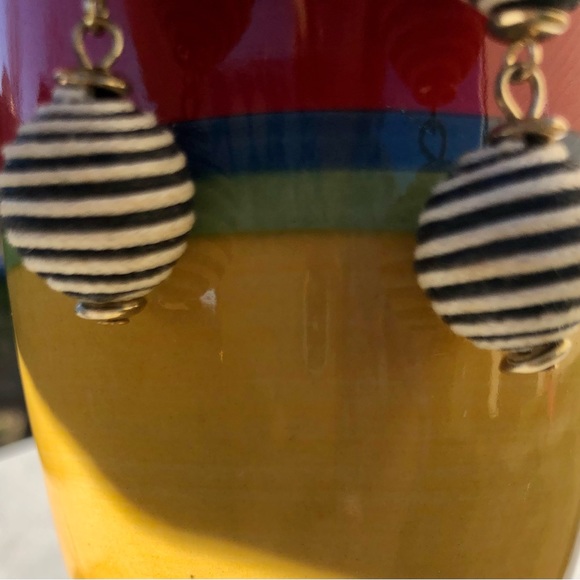 Triple ball earrings Pierced Dangly Striped Black & White - Picture 2 of 7